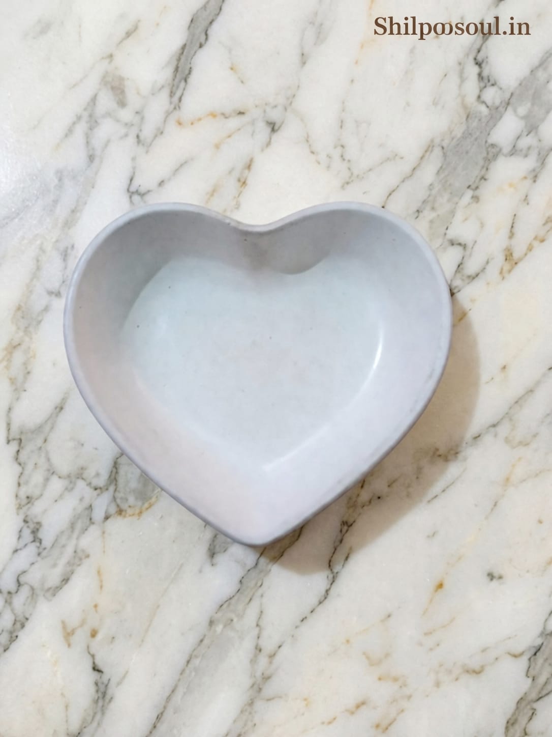 Heart Bowl – Handcrafted scented candle by Shilpo O Soul