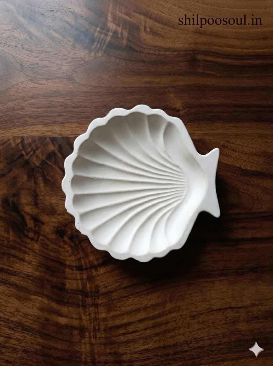 Pearl Shell Tray   – Handcrafted scented candle by Shilpo O Soul